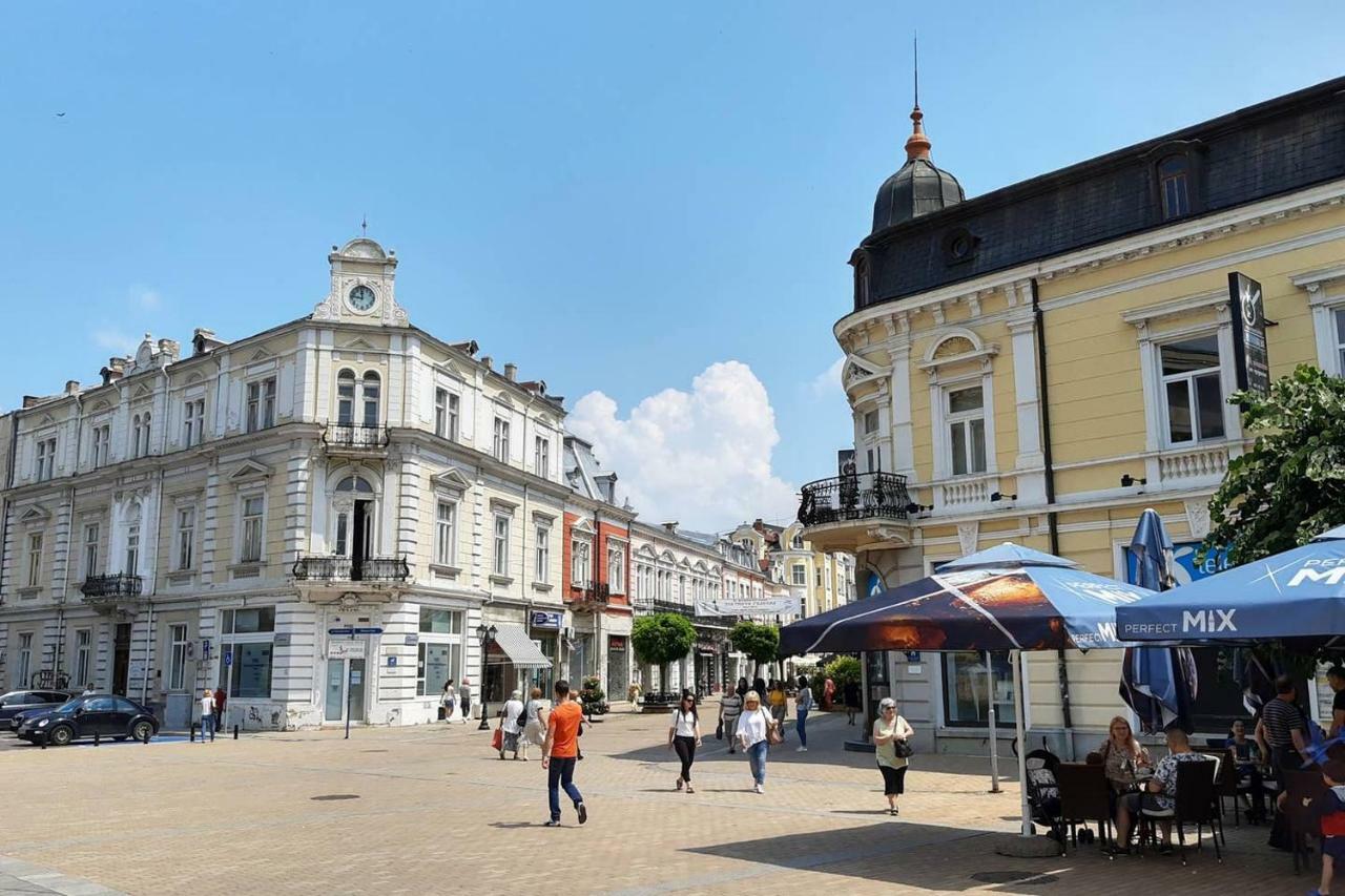 Sky Blue Danube Apartment Ruse Exterior foto